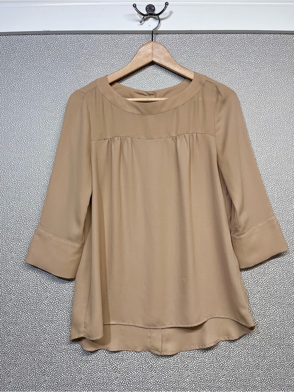 XS Banana Republic Factory Tan Blouse with Button Back #33